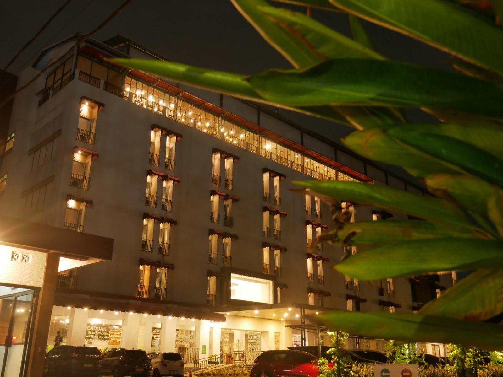Meotel Пурвокерто Екстер'єр фото